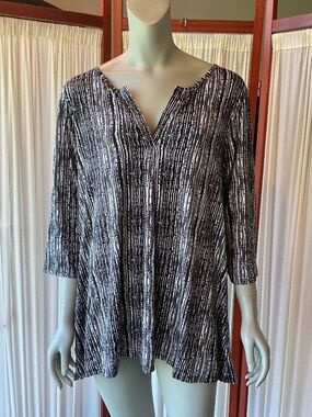 Cynthia Rowley Womans Blouse Tunic V-Neck Black White Abstract Size 1X